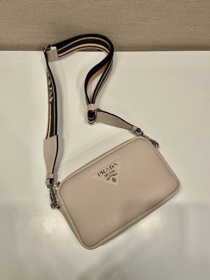 Pra*a box bags